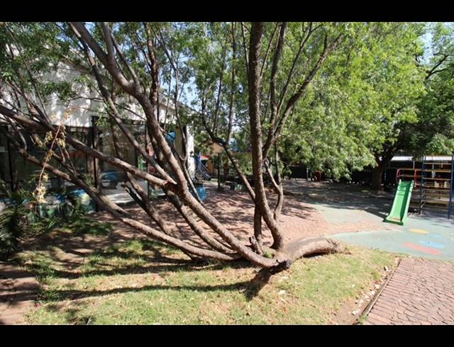 4,000M² BUILDING FOR SALE IN ORANGE GROVE